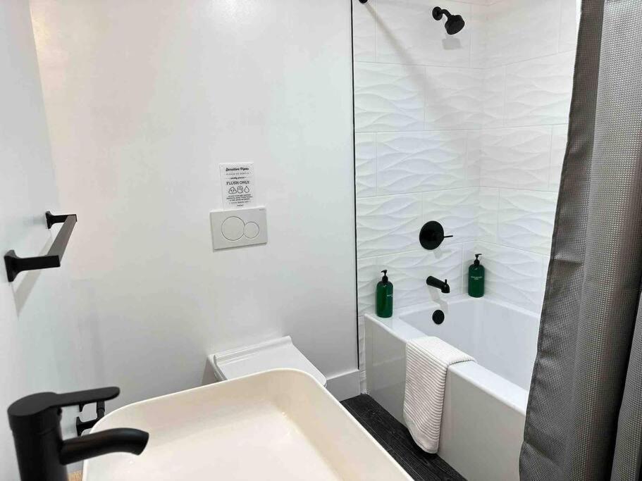 Secret Escape 20 Min From Nyc N 1 Apartment Джърси Сити Екстериор снимка